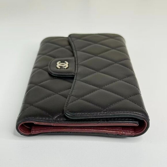 Chanel Black Leather Flap Wallet - Small Quilted Goods with Classic CC Logo - Picture 3 of 7